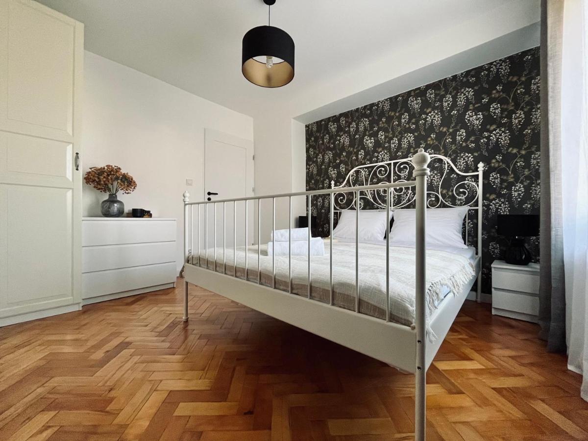 Apartament Dana Browna Jelenia Góra Exterior foto